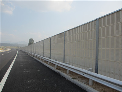 <a href=http://www.jsshenghuo.cn/news_article?news_id=123>隔聲屏障</a>