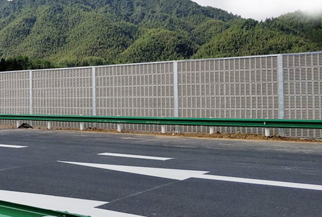 <a href=http://www.jsshenghuo.cn/news_article.html?news_id=128>聲屏障</a>